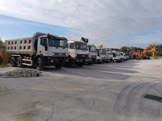 Galleria foto: Azienda edile SOA OG3-OG8-OS12 ISO 9001 con mezzi  a Italia - Costruzioni e real estate - industriale - Immagine immagine 1